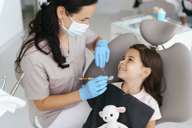 Best Broken or Cracked Tooth Emergency Dentist in Flora, IL